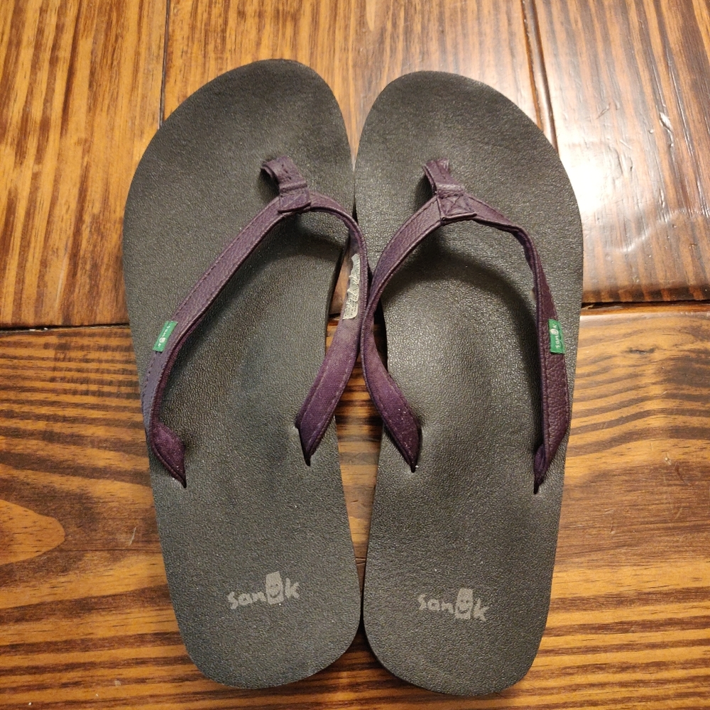 Sanuk Flip Flops Sz 7
